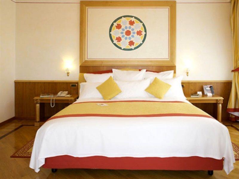 Hotel Renaissance Mediterraneo Napoli