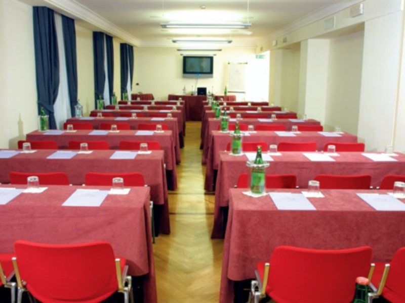 Renaissance Mediterraneo 4* Napoli