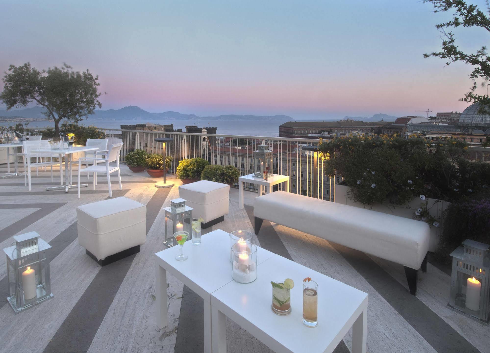 Renaissance Mediterraneo 4* Napoli