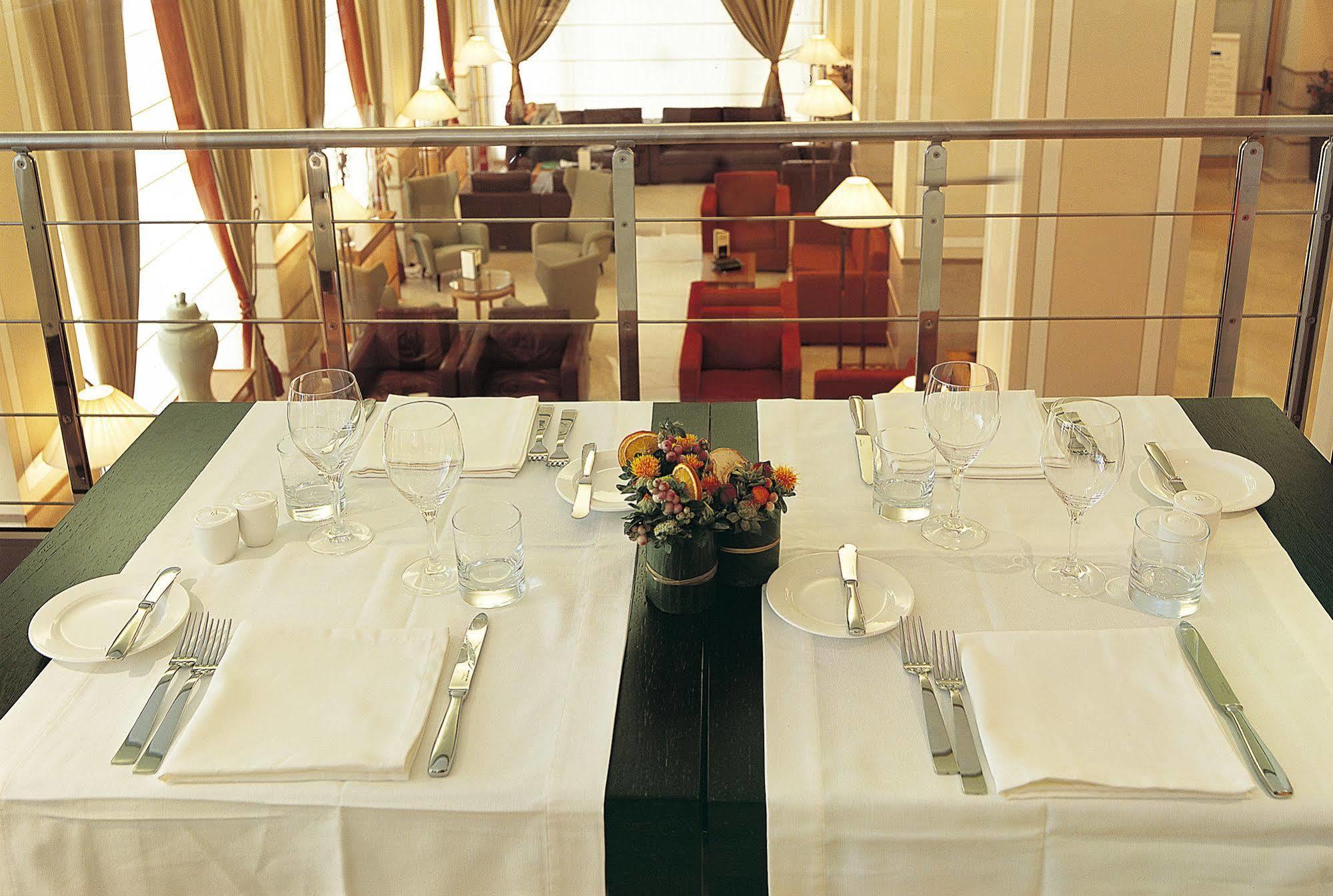 Hotel Renaissance Mediterraneo Napoli